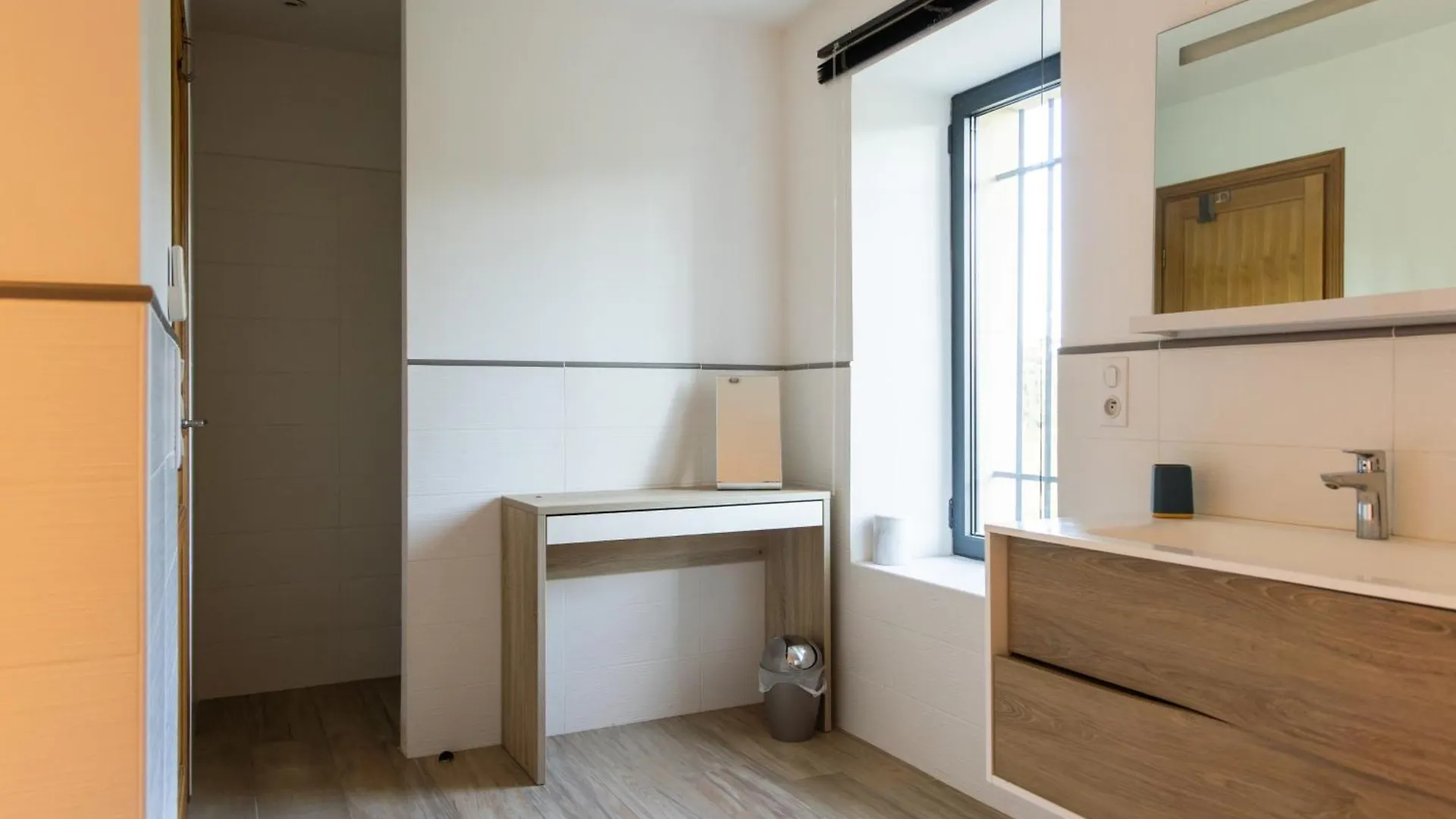 Holiday home Mas Emilie, Sejour Familial Au Calme Avec Piscine Villa Chateaurenard