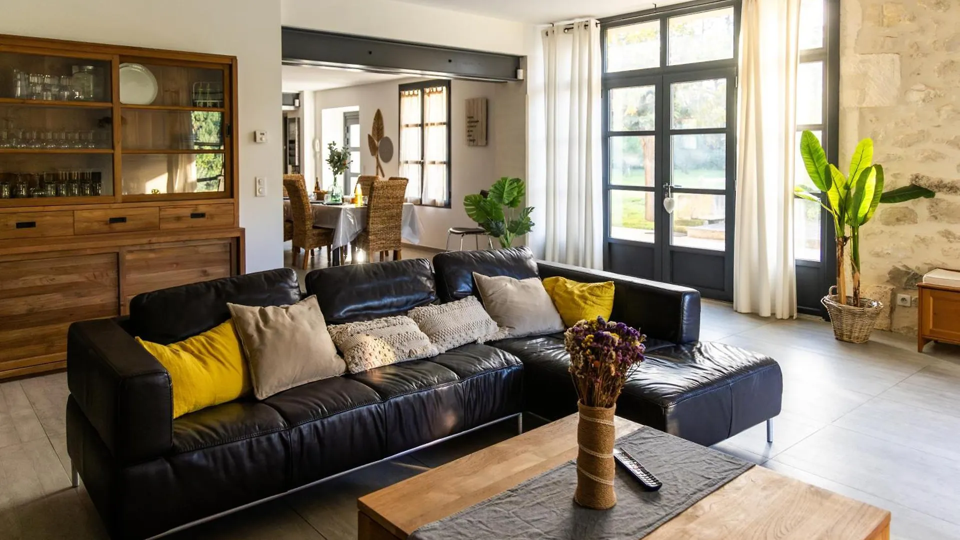 Mas Emilie, Sejour Familial Au Calme Avec Piscine Villa Chateaurenard Holiday home