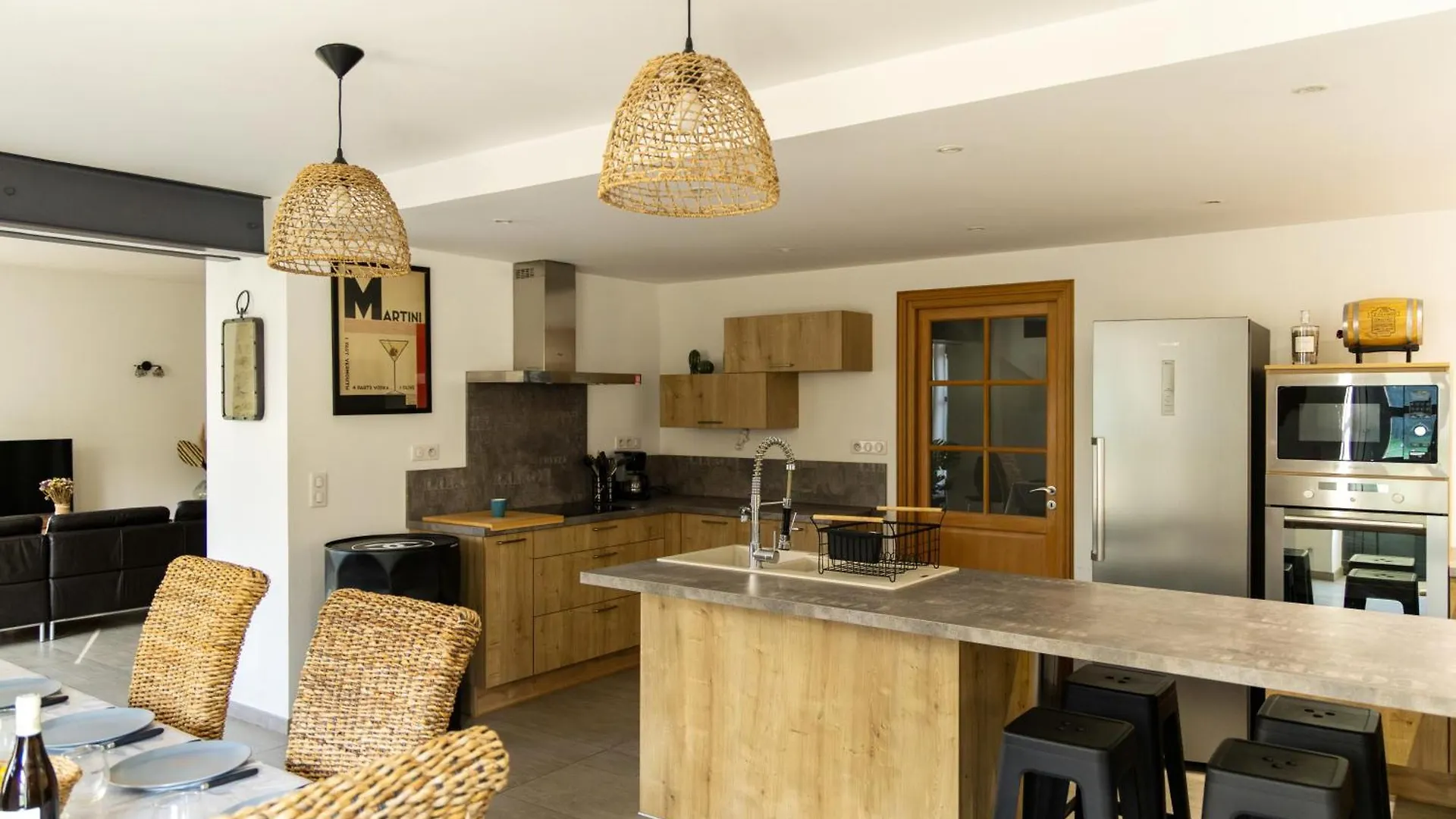 Holiday home Mas Emilie, Sejour Familial Au Calme Avec Piscine Villa Chateaurenard France